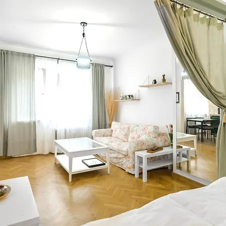 Floral Retreat In Center By Flat Mаnager Apartament Sofia