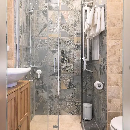 Floral Retreat In Center By Flat Mаnager Apartament