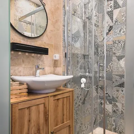 Floral Retreat In Center By Flat Mаnager Apartament