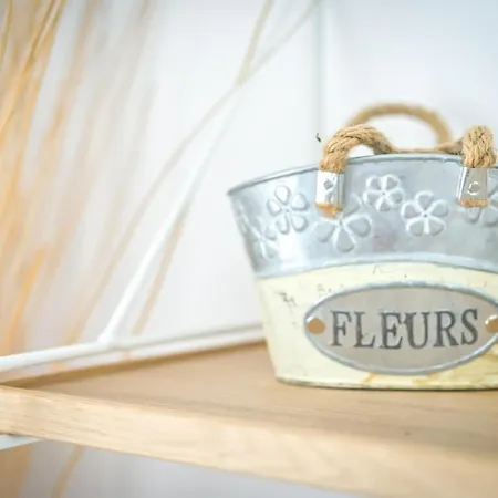 Floral Retreat In Center By Flat Mаnager Apartament *